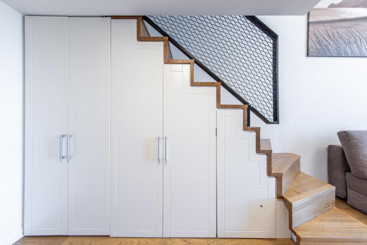 Two-Story Loft Apartments 15 Tallinn Bagian luar foto
